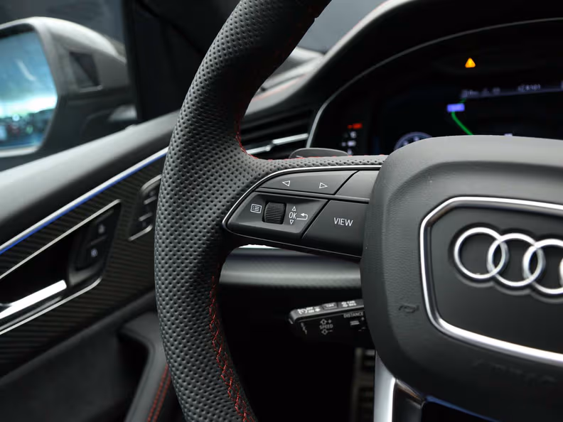 Audi Q8 - 31
