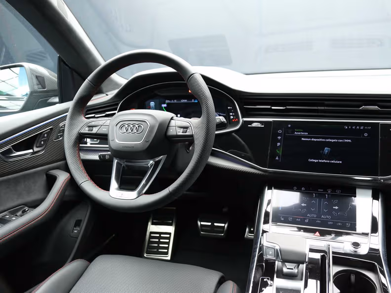 Audi Q8 - 25
