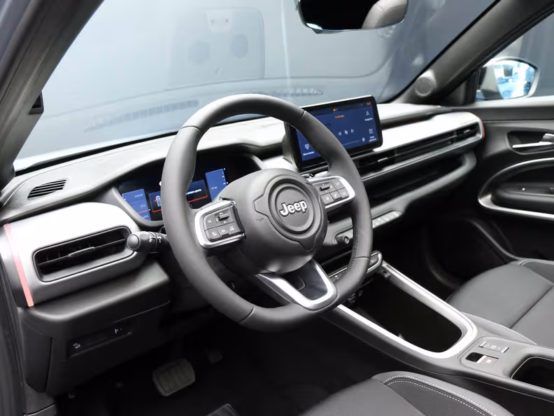 Jeep Renegade - 16
