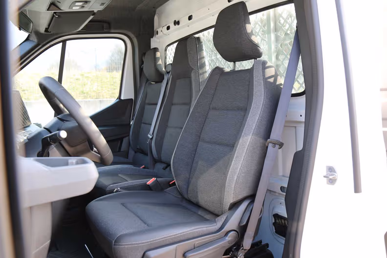 Nissan Interstar - 13