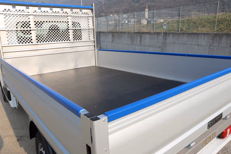Nissan Interstar - 11