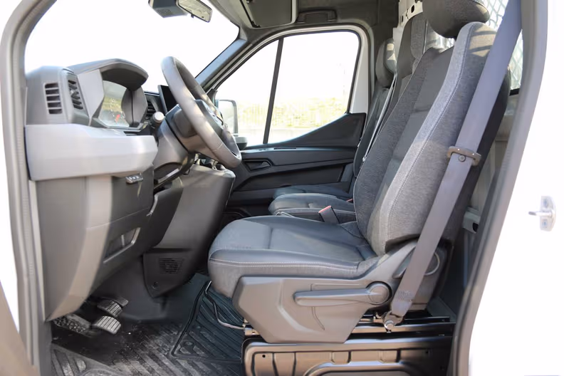 Nissan Interstar - 3