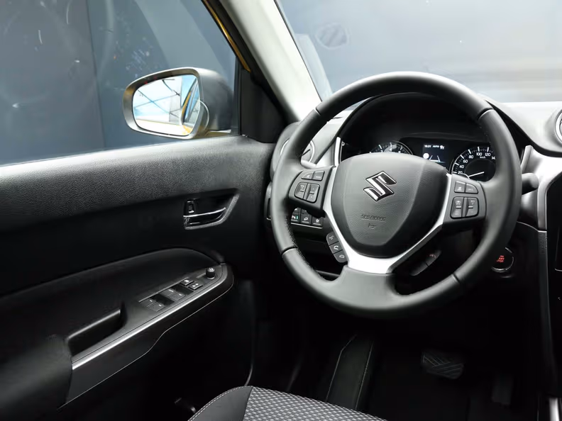Suzuki Vitara - 22