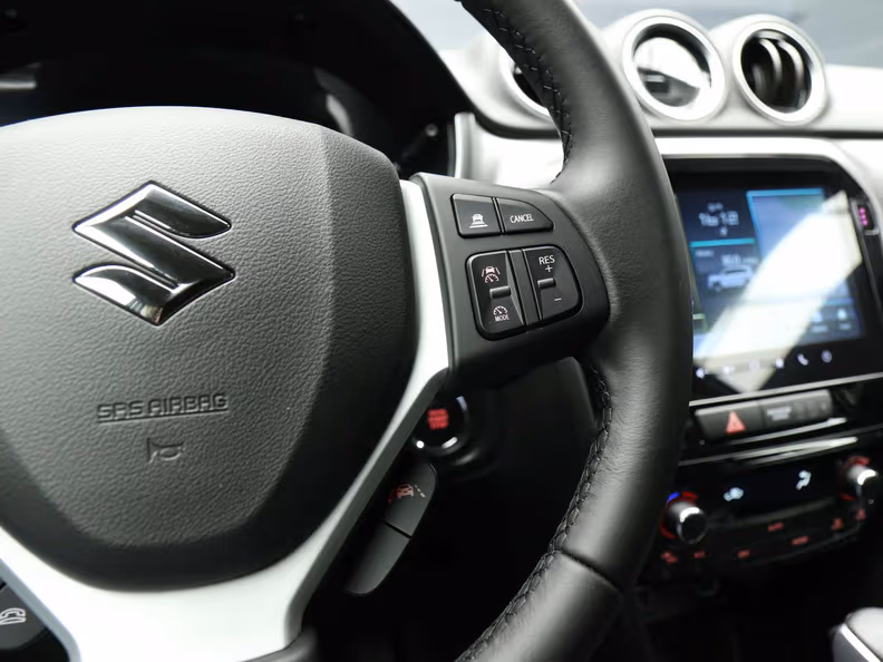 Suzuki Vitara - 33