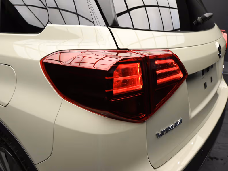 Suzuki Vitara - 23