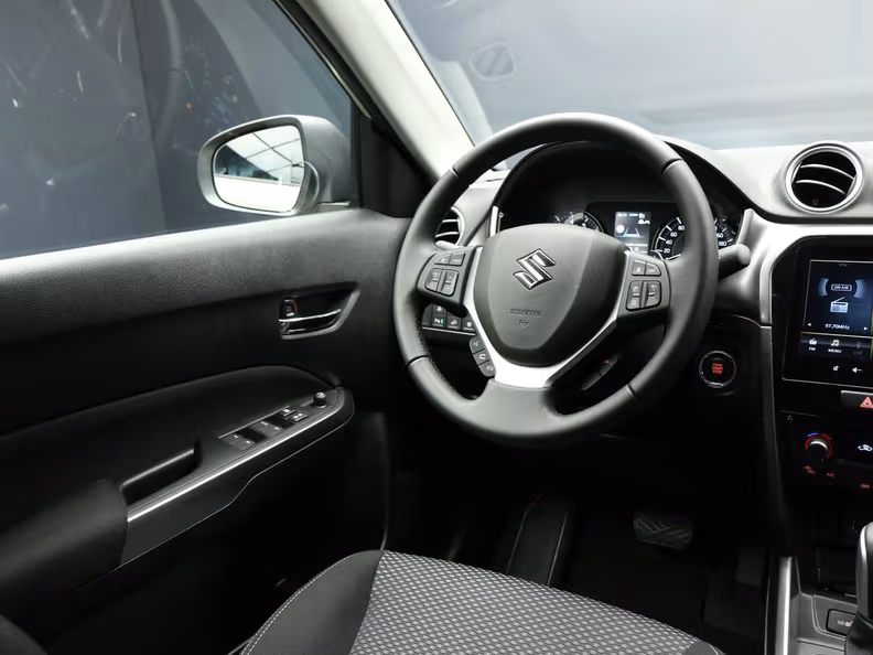 Suzuki Vitara - 25