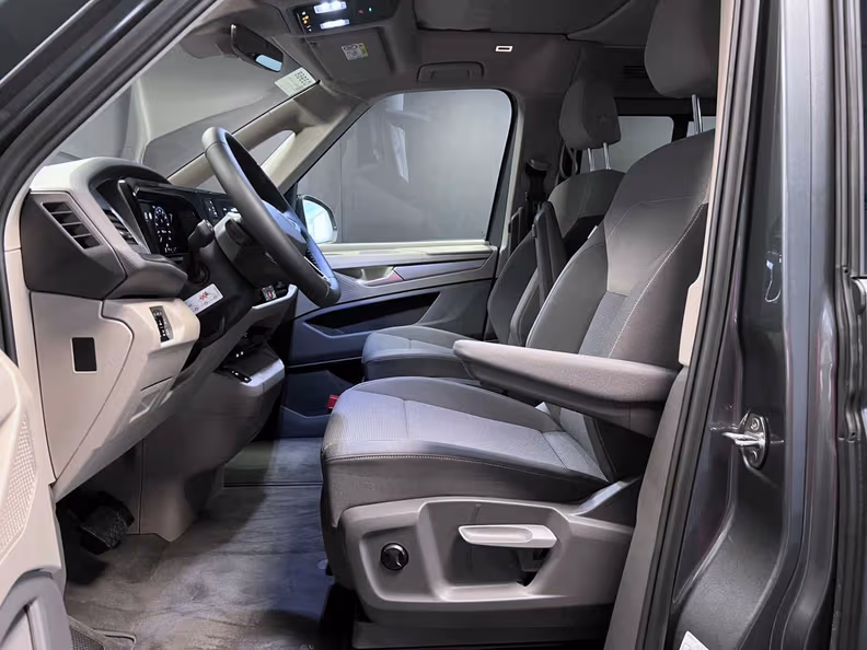 Volkswagen Caravelle - 13