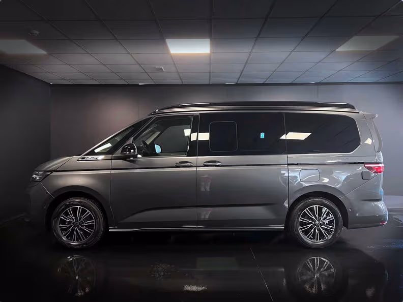 Volkswagen Caravelle - 8