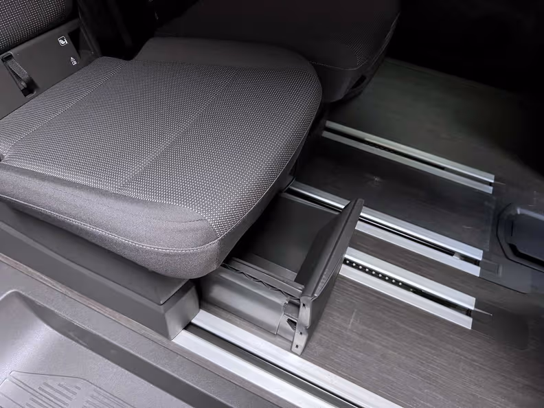 Volkswagen Caravelle - 50