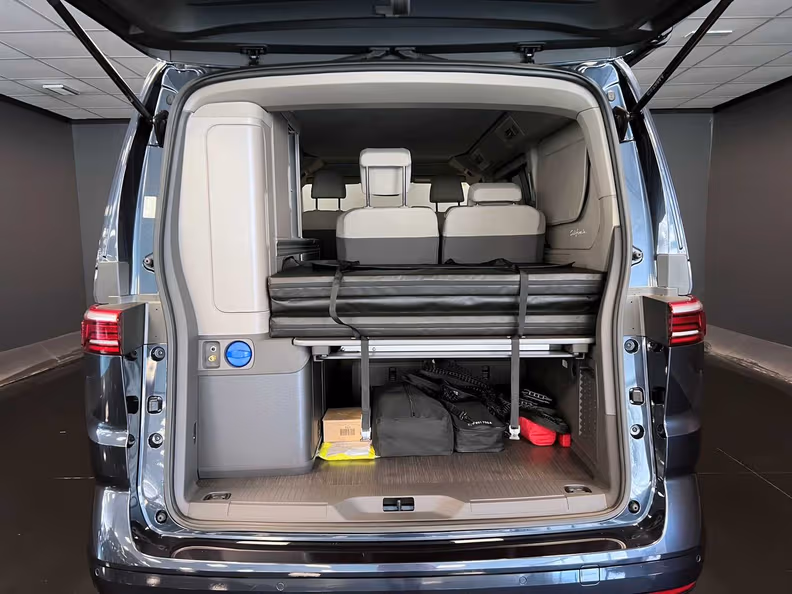 Volkswagen Caravelle - 31