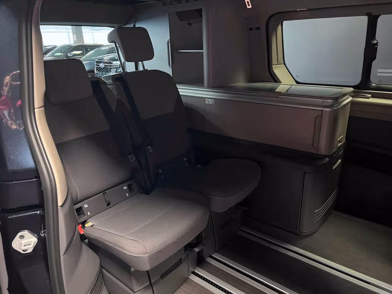 Volkswagen Caravelle - 30