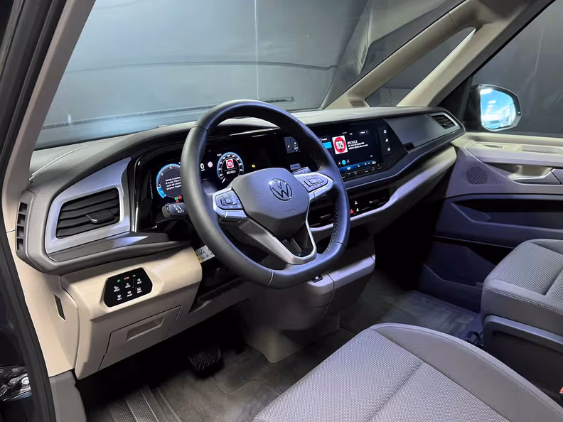 Volkswagen Caravelle - 14