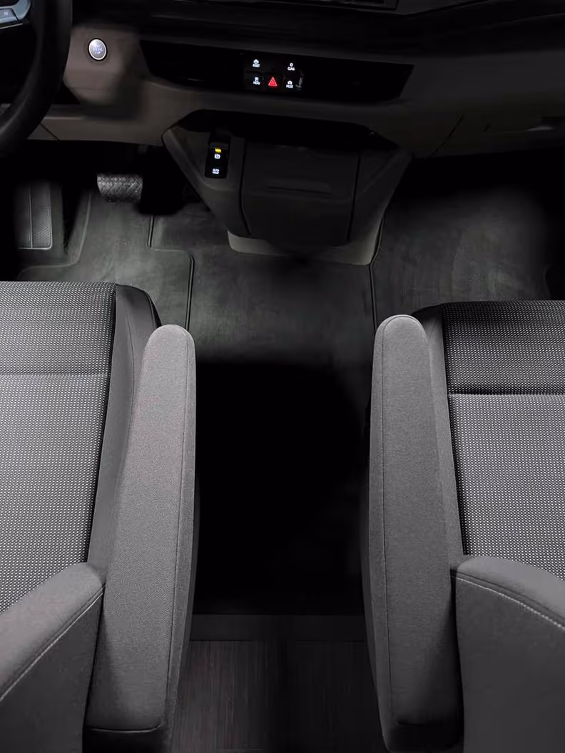Volkswagen Caravelle - 18