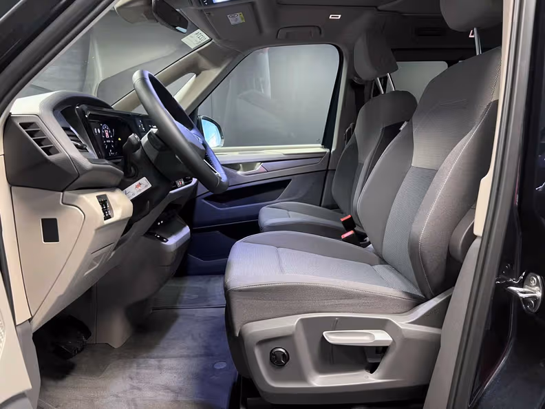 Volkswagen Caravelle - 3