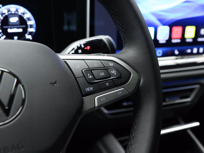 Volkswagen Tiguan - 34