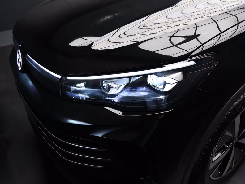 Volkswagen Tiguan - 24