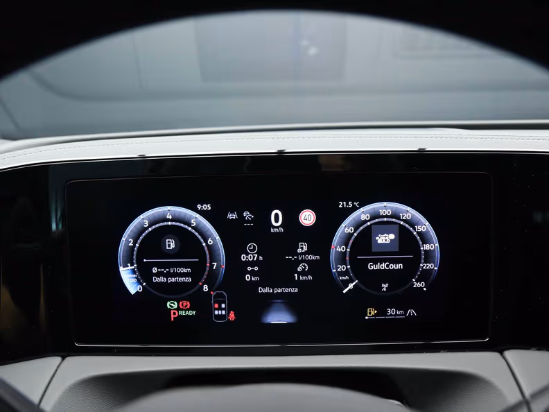 Volkswagen Tiguan - 38