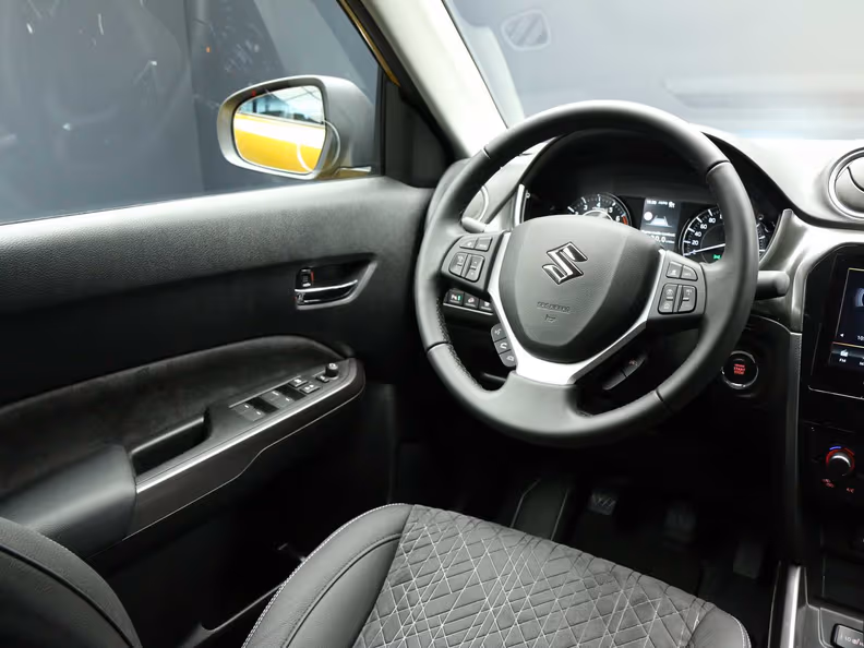 Suzuki Vitara - 25
