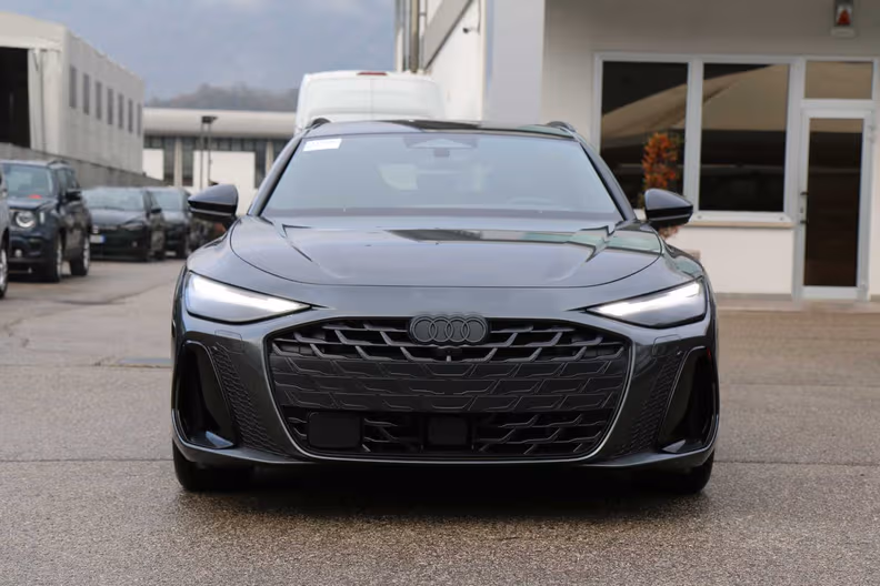 Audi A6 - 12