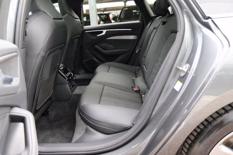 Audi A6 - 5