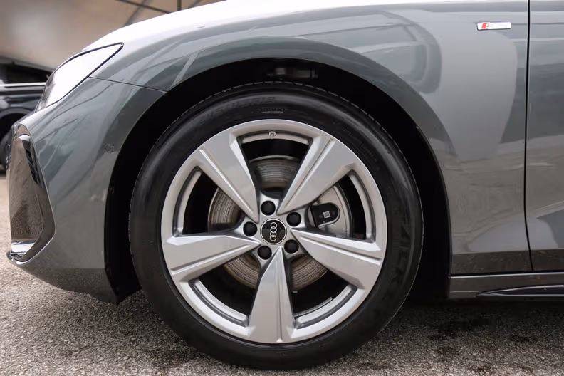 Audi A6 - 8
