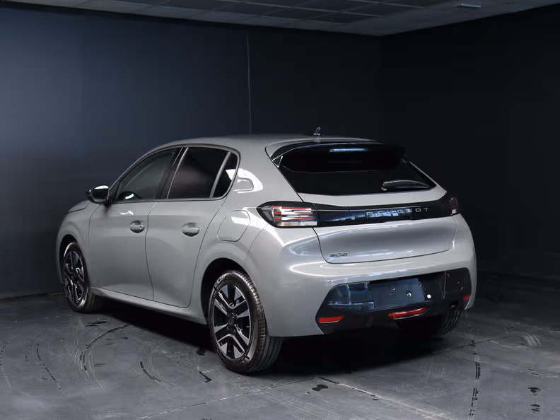 Peugeot 208 - 6