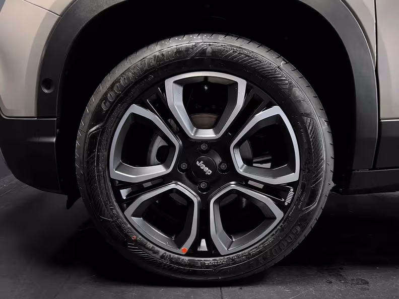 Jeep Avenger - 8