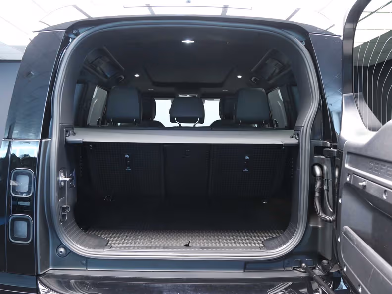 Land Rover Defender - 15