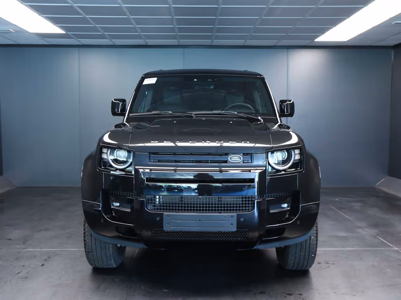 Land Rover Defender - 9
