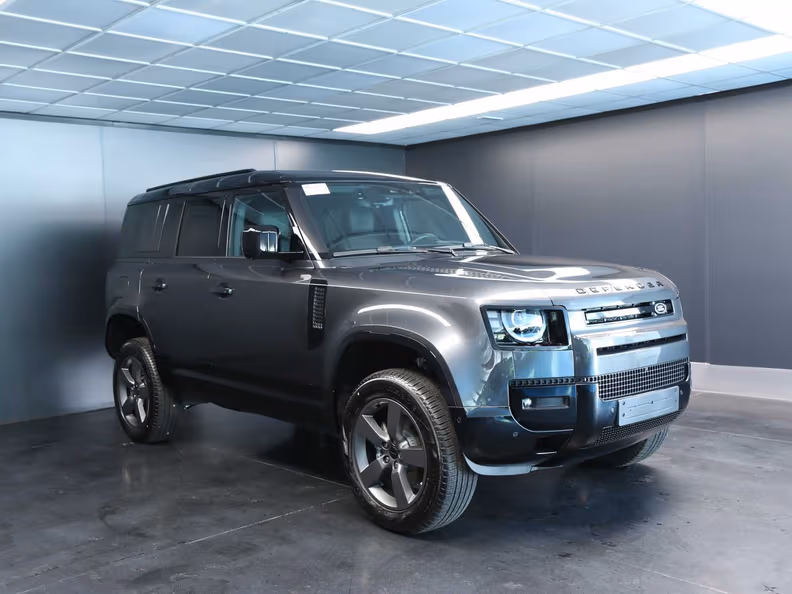 Land Rover Defender - 2