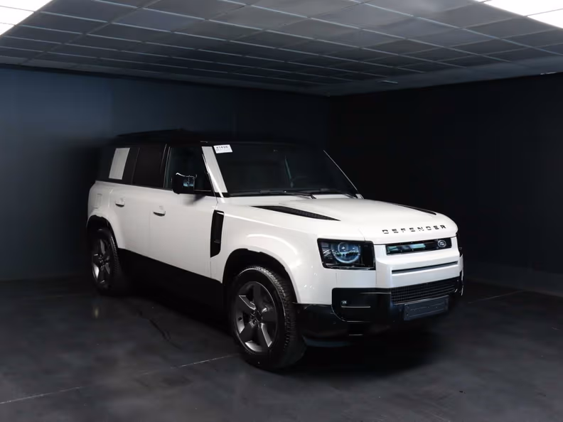 Land Rover Defender - 2