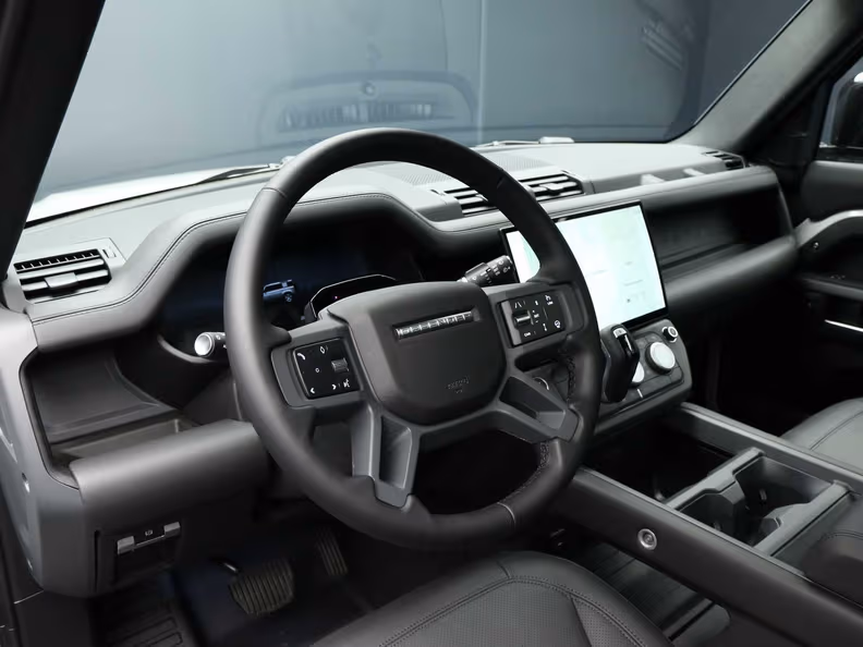 Land Rover Defender - 13