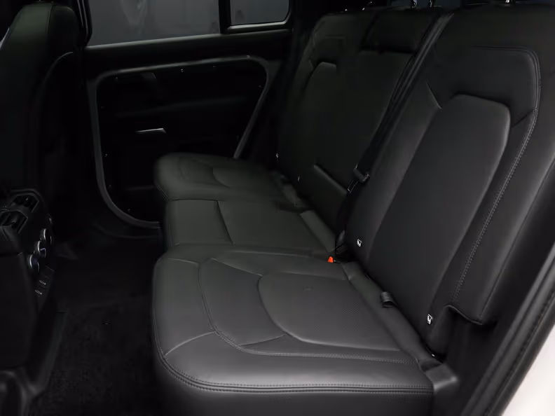 Land Rover Defender - 14