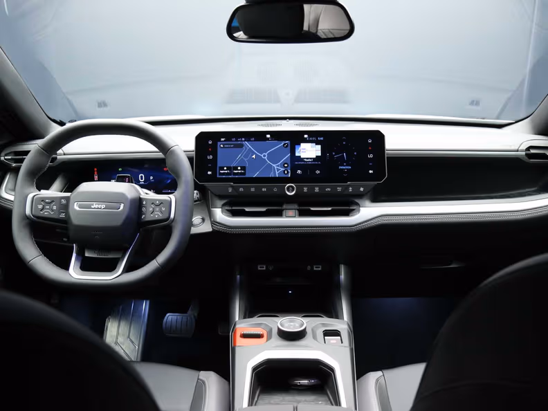 Jeep Compass - 4