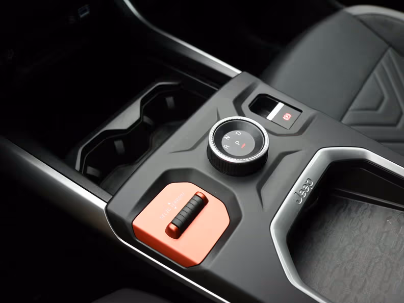 Jeep Compass - 24