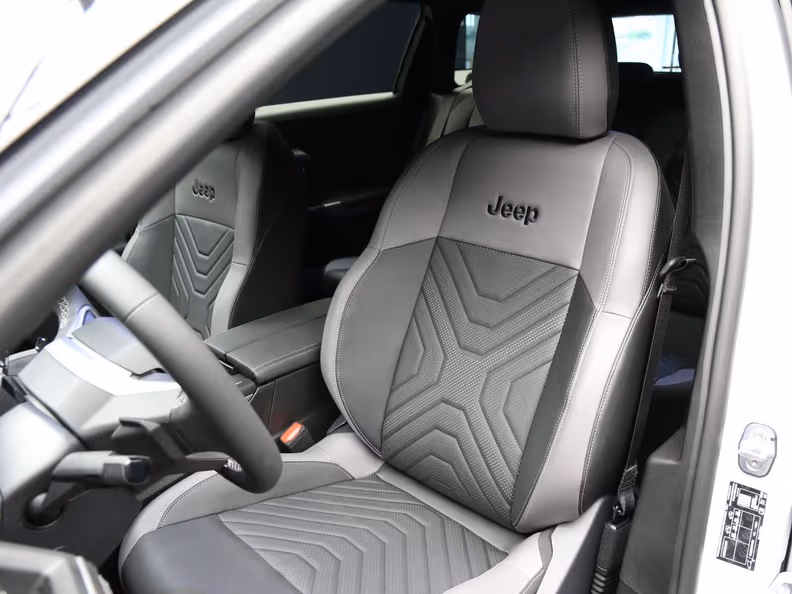 Jeep Compass - 17
