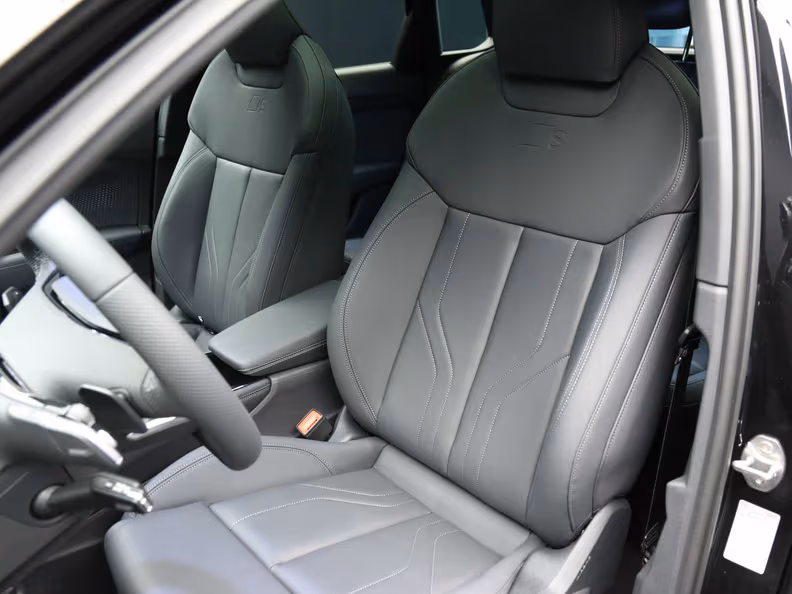 Audi Q3 - 19