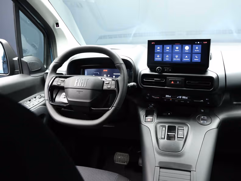 Fiat QUBO - 17
