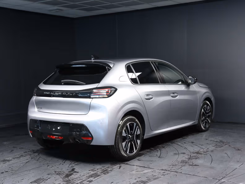 Peugeot 208 - 6