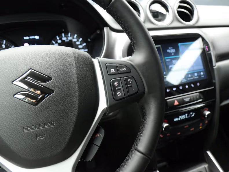 Suzuki Vitara - 25
