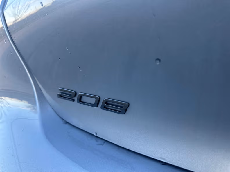 Peugeot 208 - 38