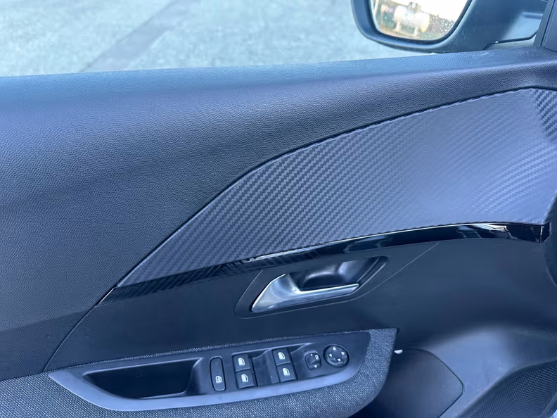 Peugeot 208 - 34