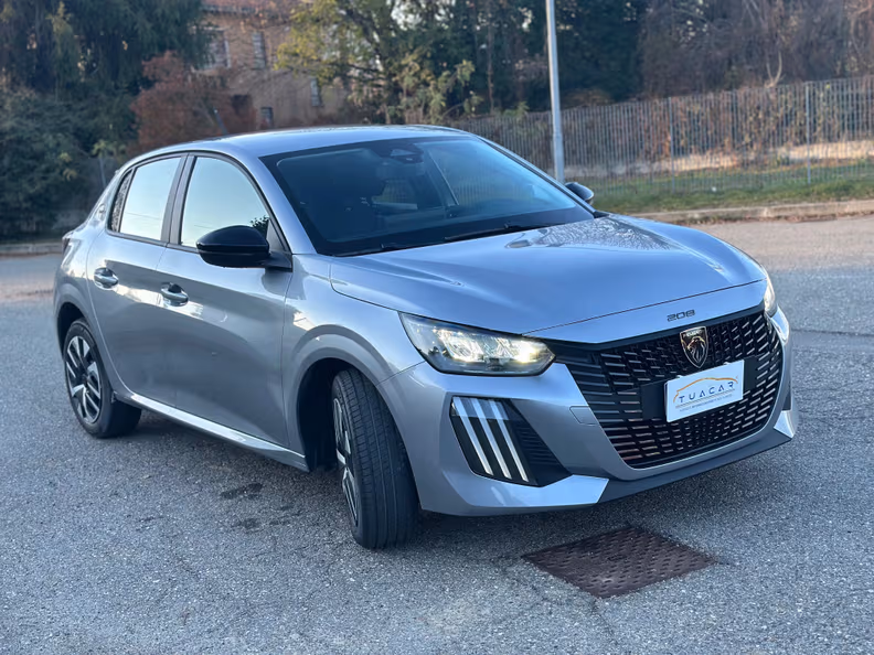 Peugeot 208 - 2