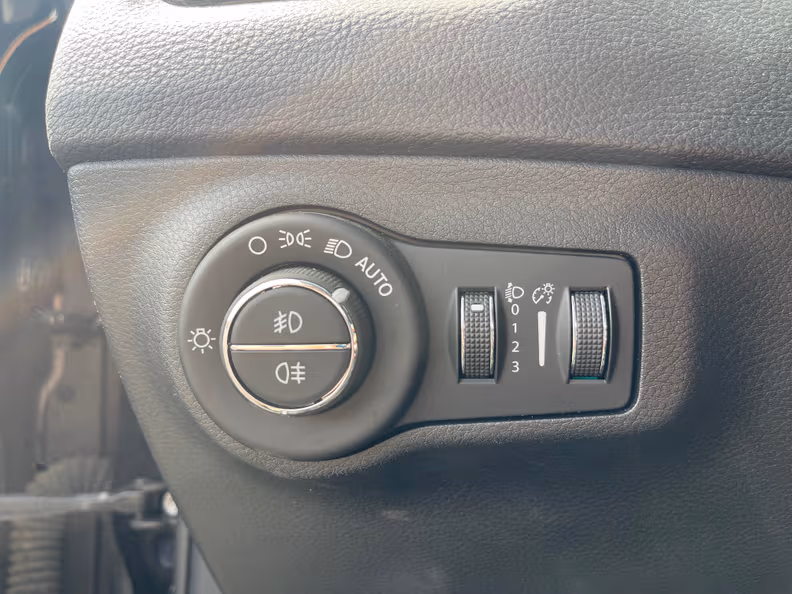 Jeep Compass - 15