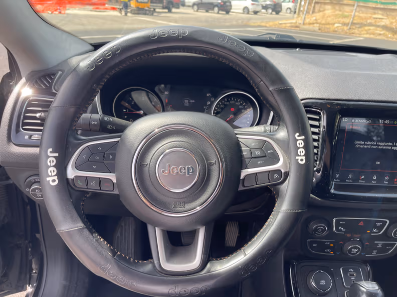 Jeep Compass - 10