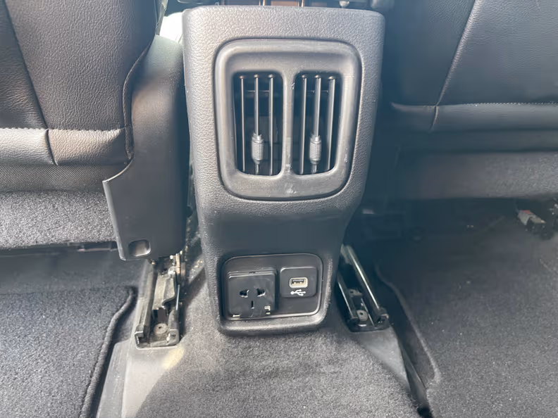 Jeep Compass - 30