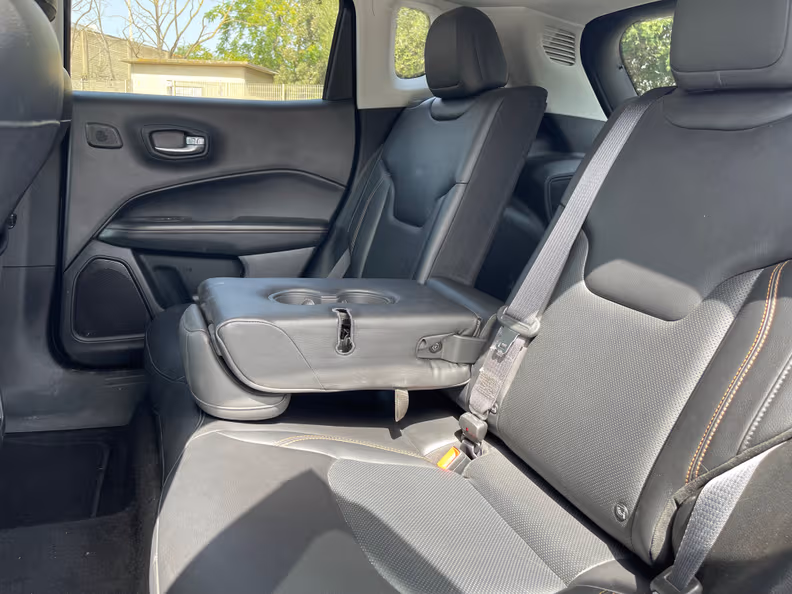 Jeep Compass - 31
