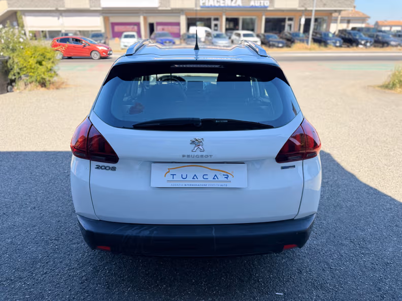 Peugeot 2008 - 4