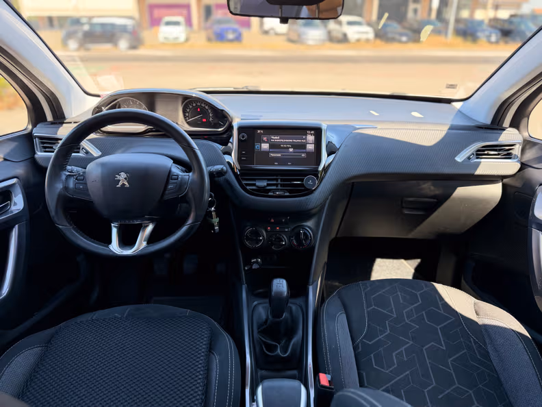 Peugeot 2008 - 17
