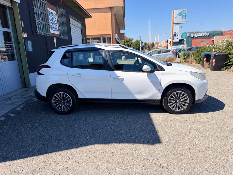 Peugeot 2008 - 6